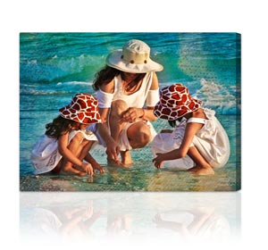 reinvent your photos on canvas with our exclusive artist touch